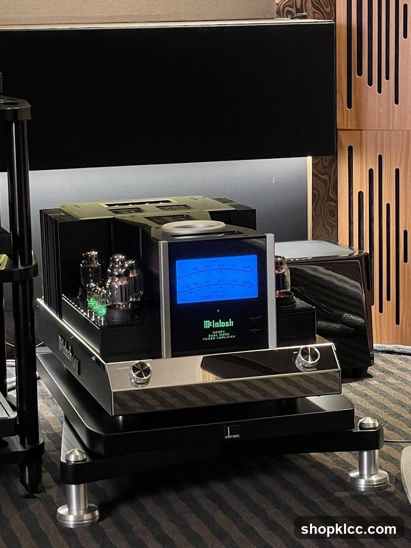 McIntosh Dual Mono Power Amplifier