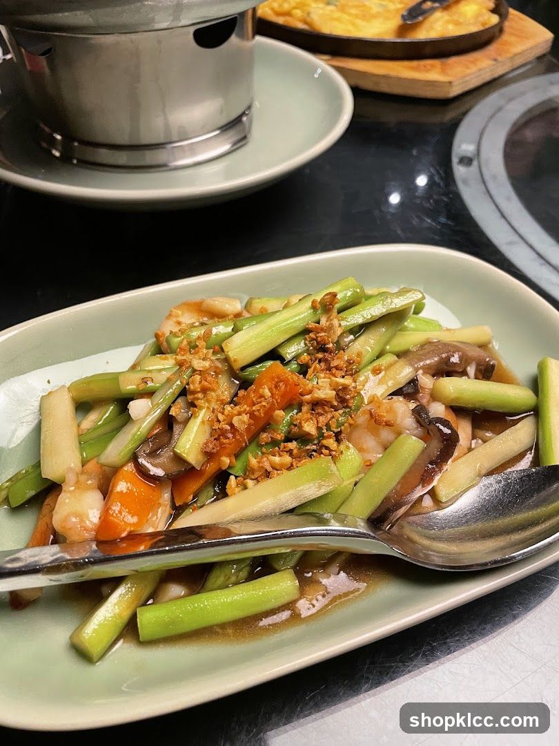 Stir-fried Asparagus with Shrimp and Mushrooms