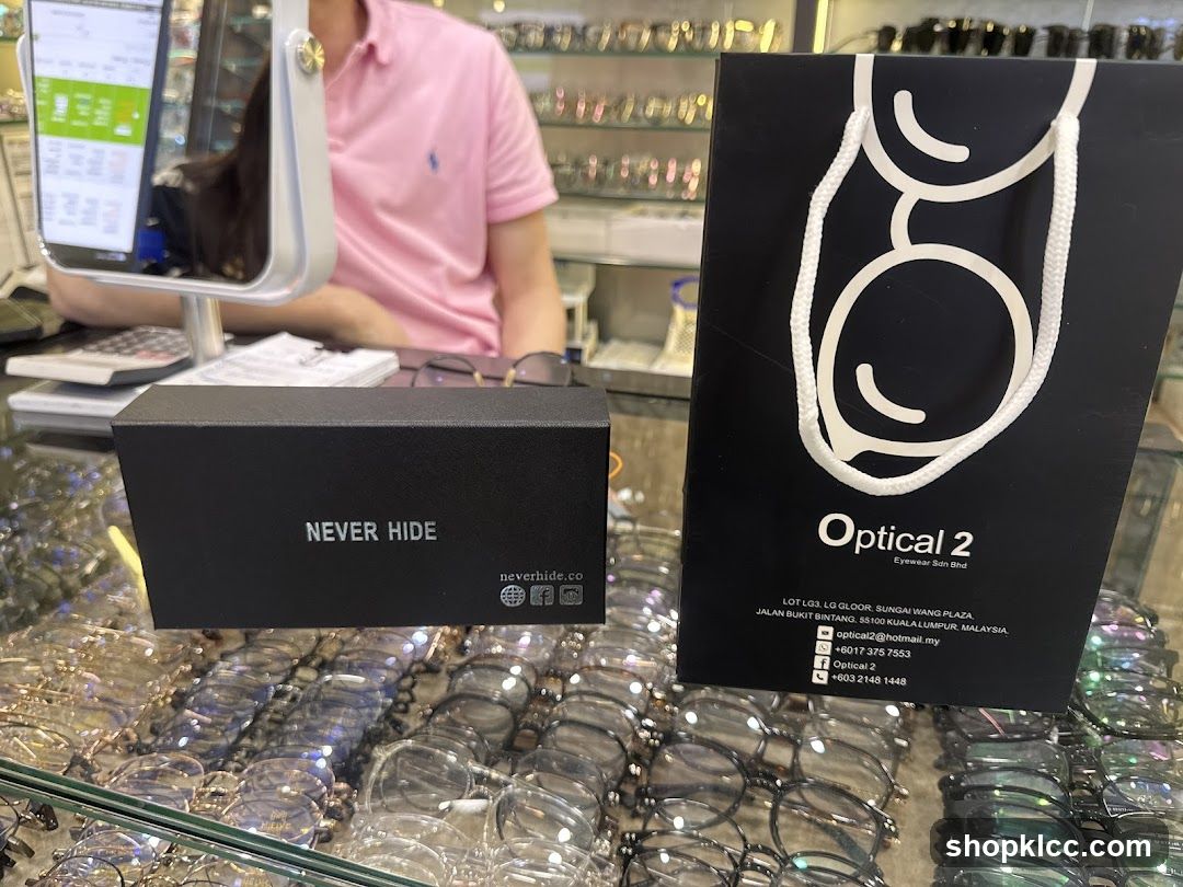 Eyewear Store Display
