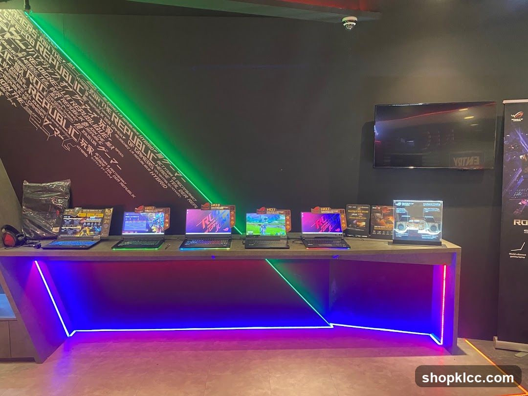 Gaming Laptops Display