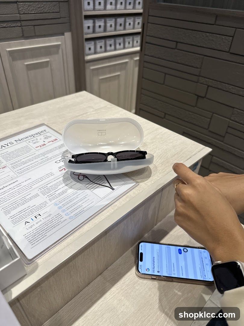 Eyewear Display