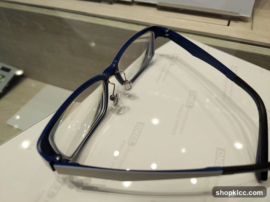 Eyeglasses
