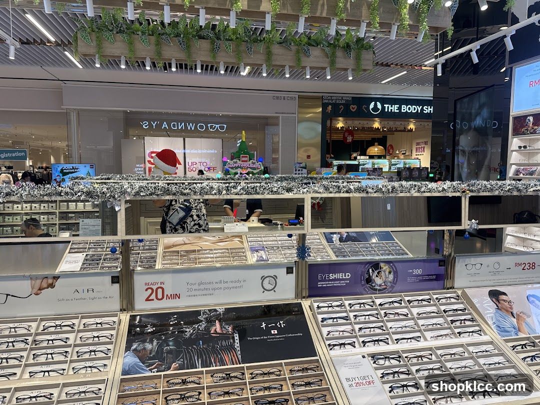 Eyewear store display