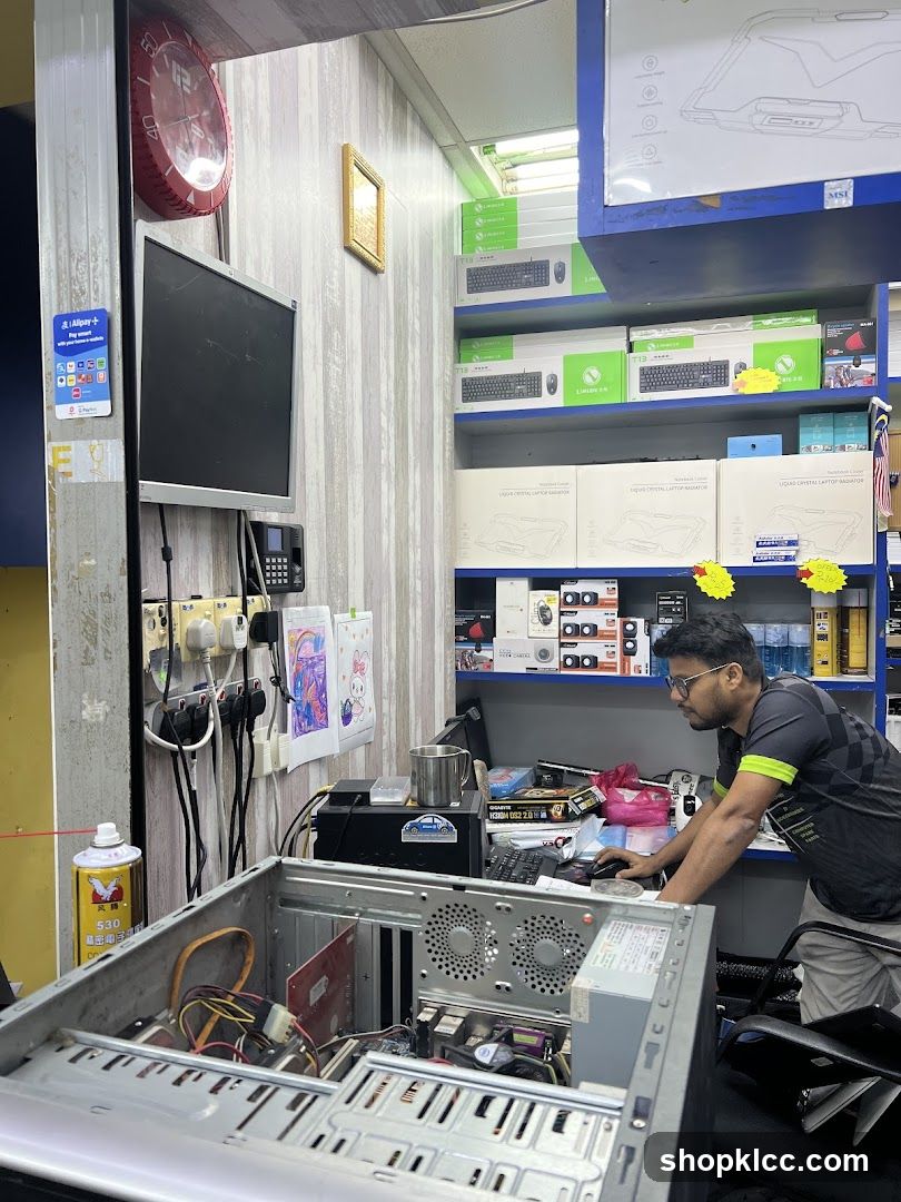Computer Repair Shop