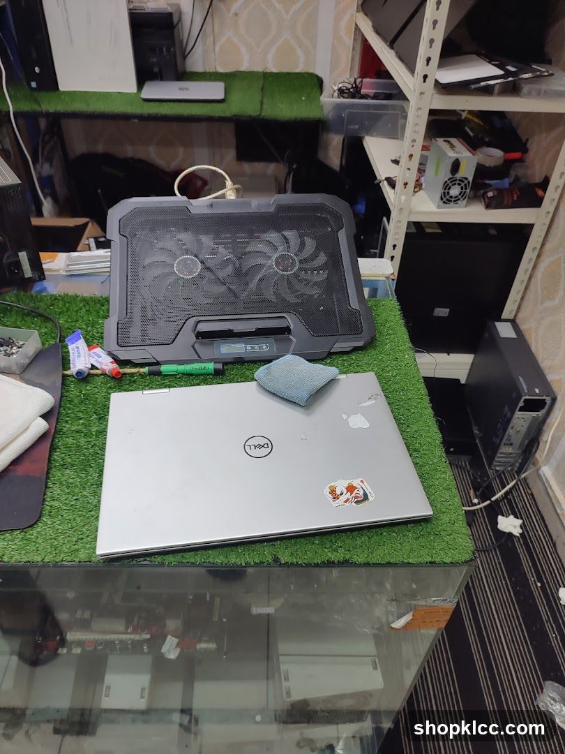 Laptop and Cooling Pad