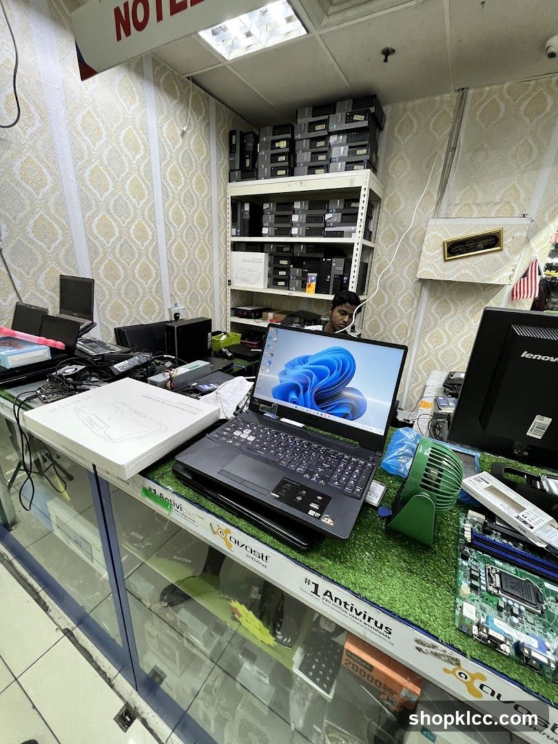 Computer Store Display