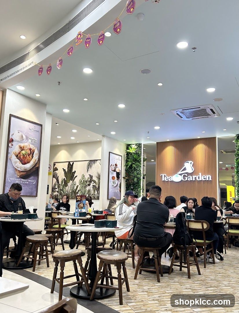 Interior of a busy restaurant