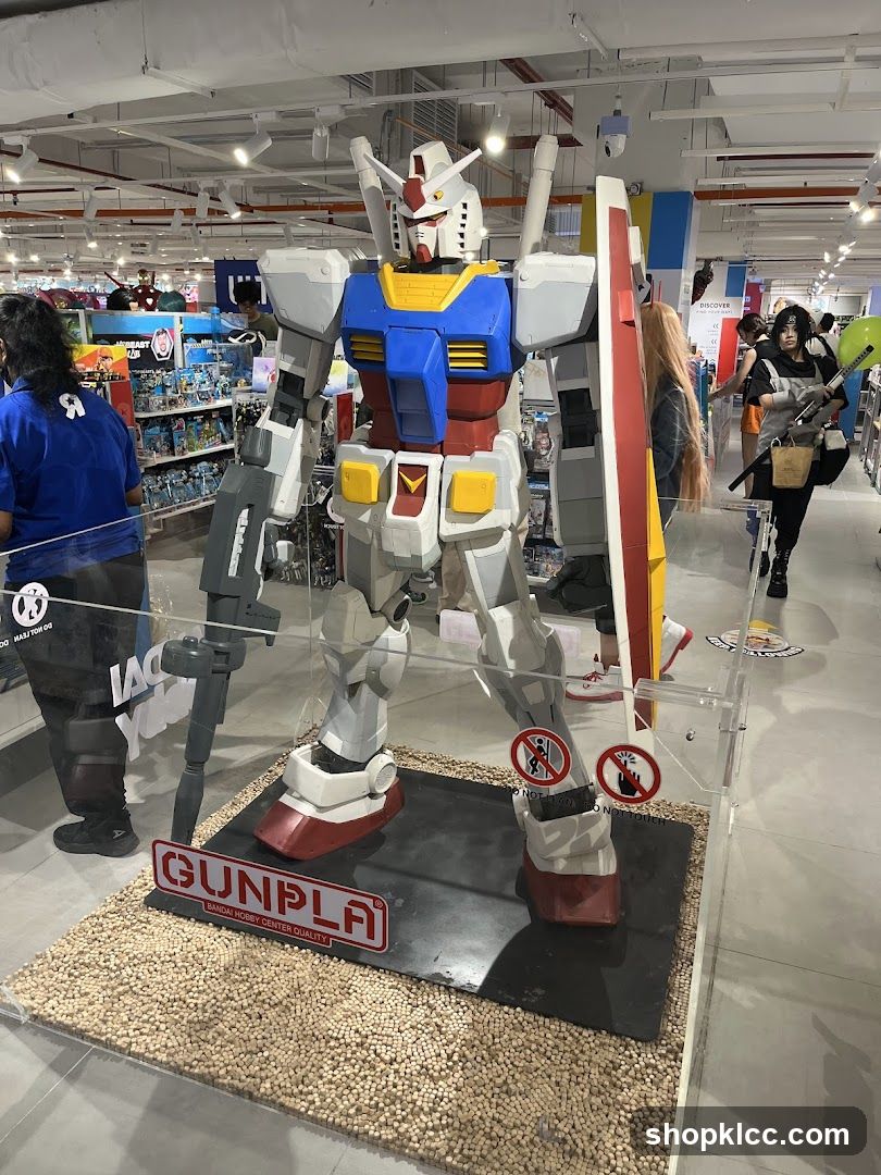 Giant Gundam Model