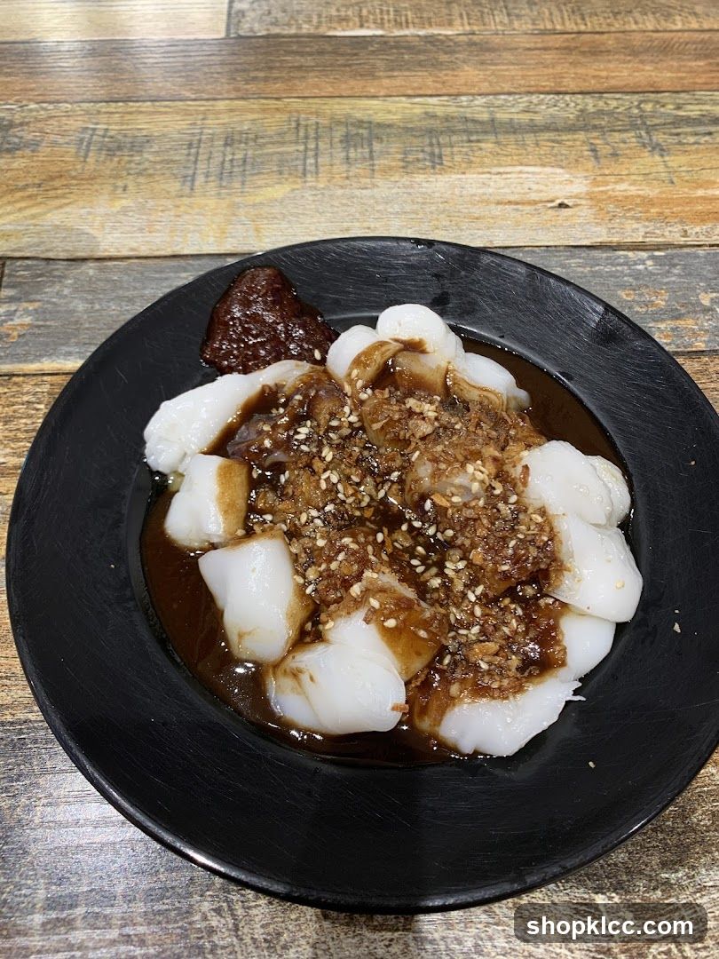 Cheung Fun with Sauce