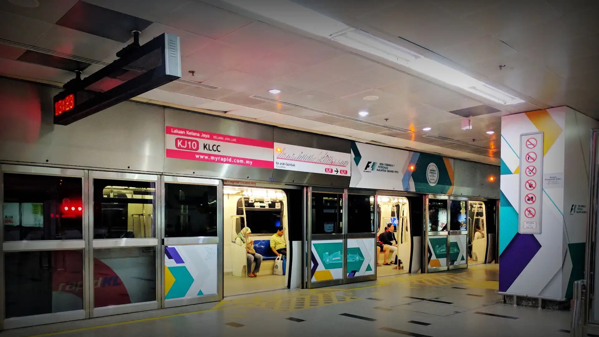 Petronas Twin Towers Visit Guide: Skybridge, Observation Deck and Tickets